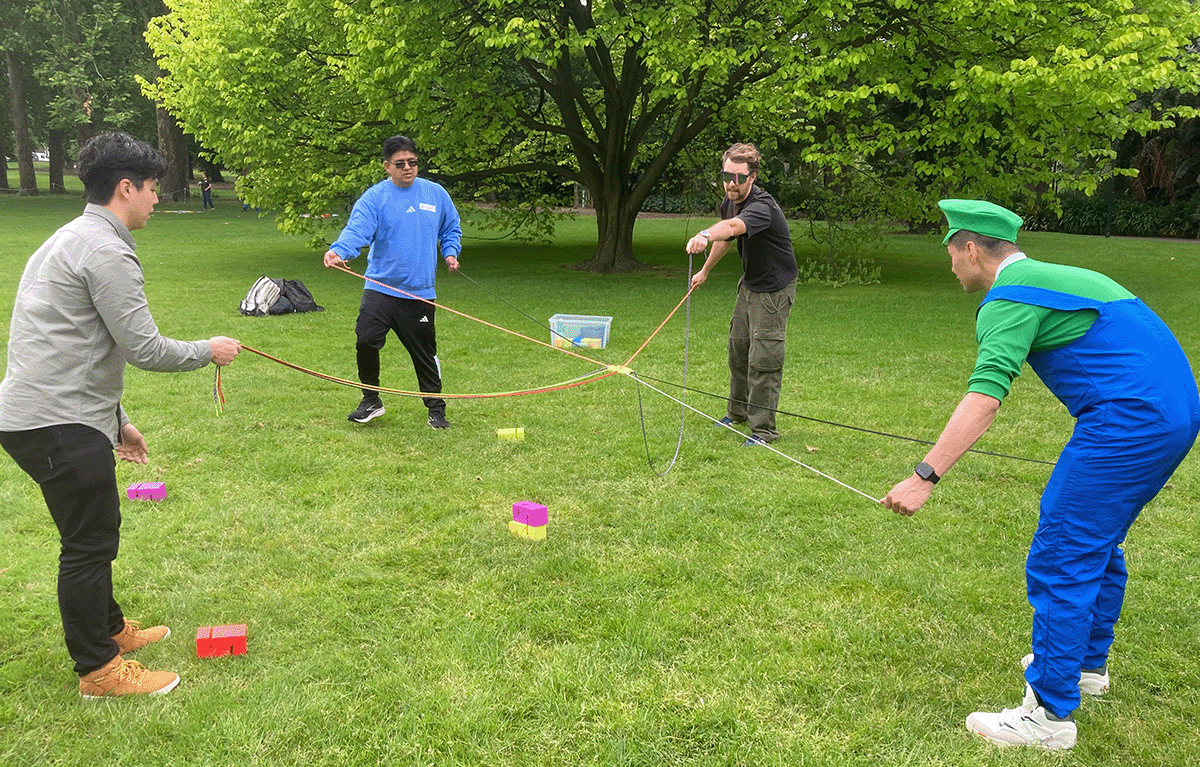 Large group outdoor team building event in Melbourne