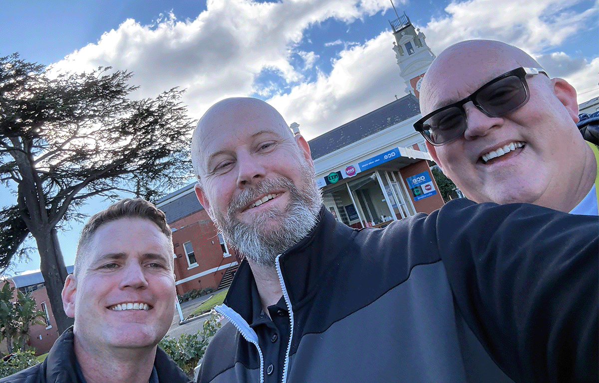 Teams navigating clues during an Amazing Race around Ararat town centre